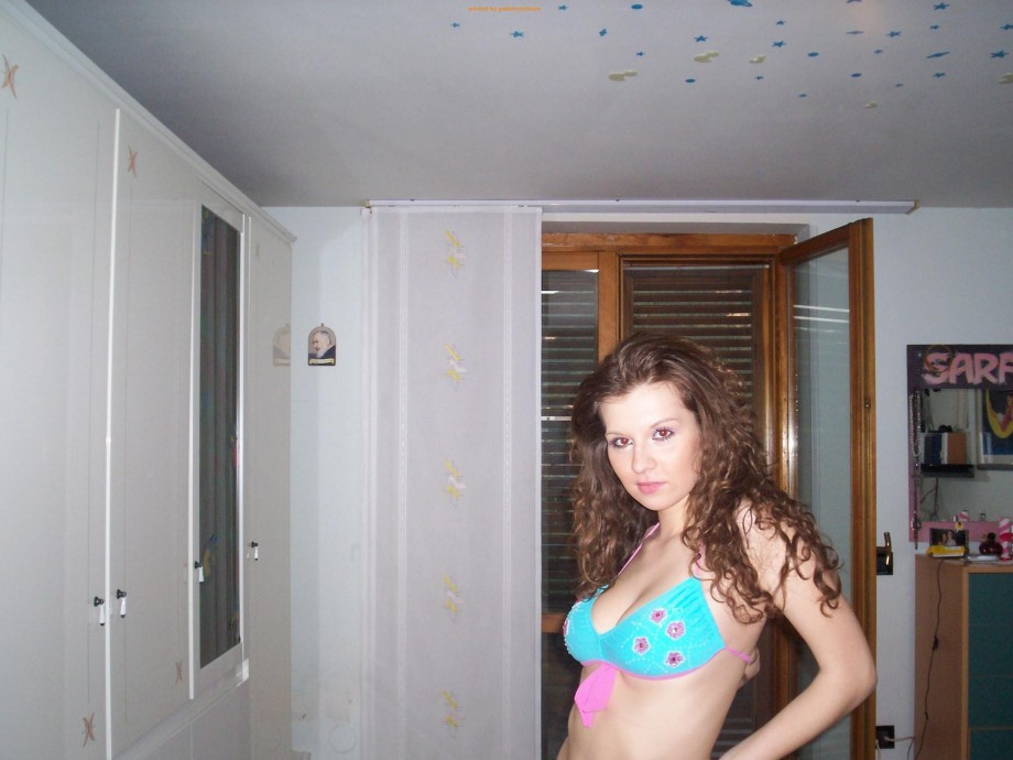 Real amateur set girlfriend with curly hair