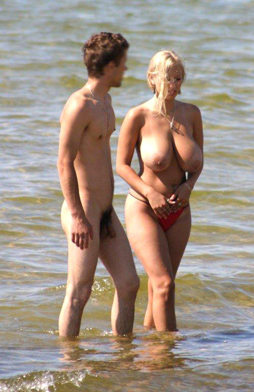 I love the nudist beach 