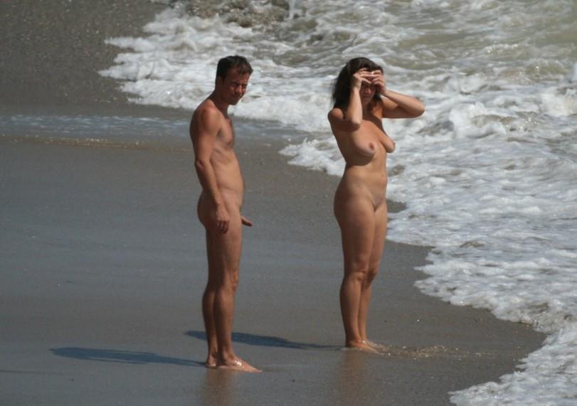 I love the nudist beach 