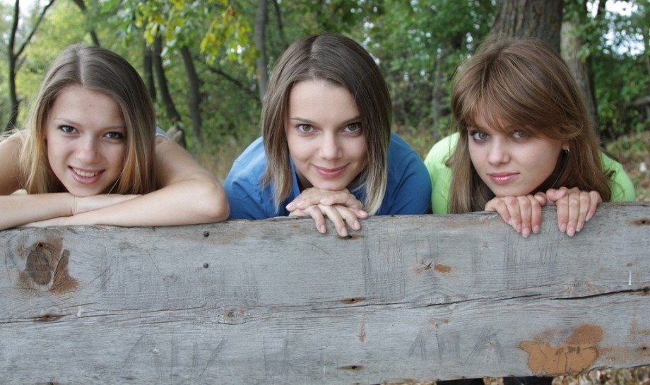 Three lesbian girls
