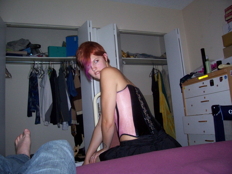 Redhead party girl 