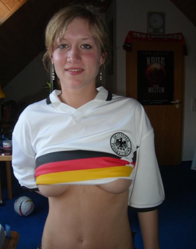 German girlfriend poses naked