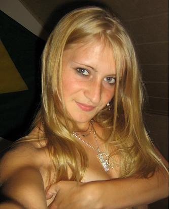 I love this blonde teen slut