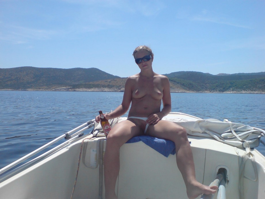 Blond girlfirends vacation
