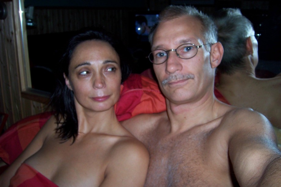 Pareja adulta casera 