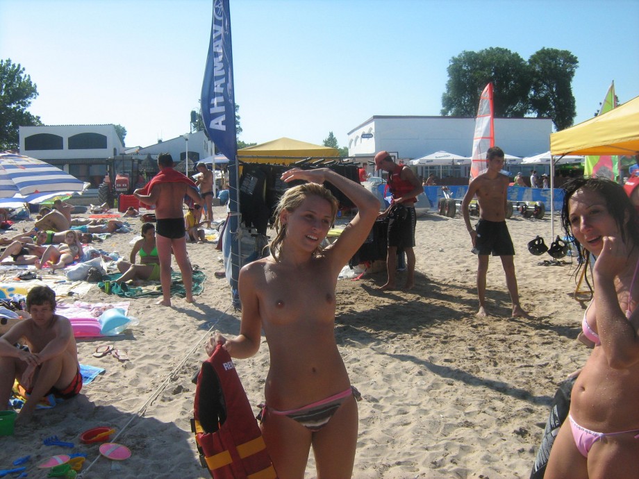 Topless girls and sand (romanian beaches) 001