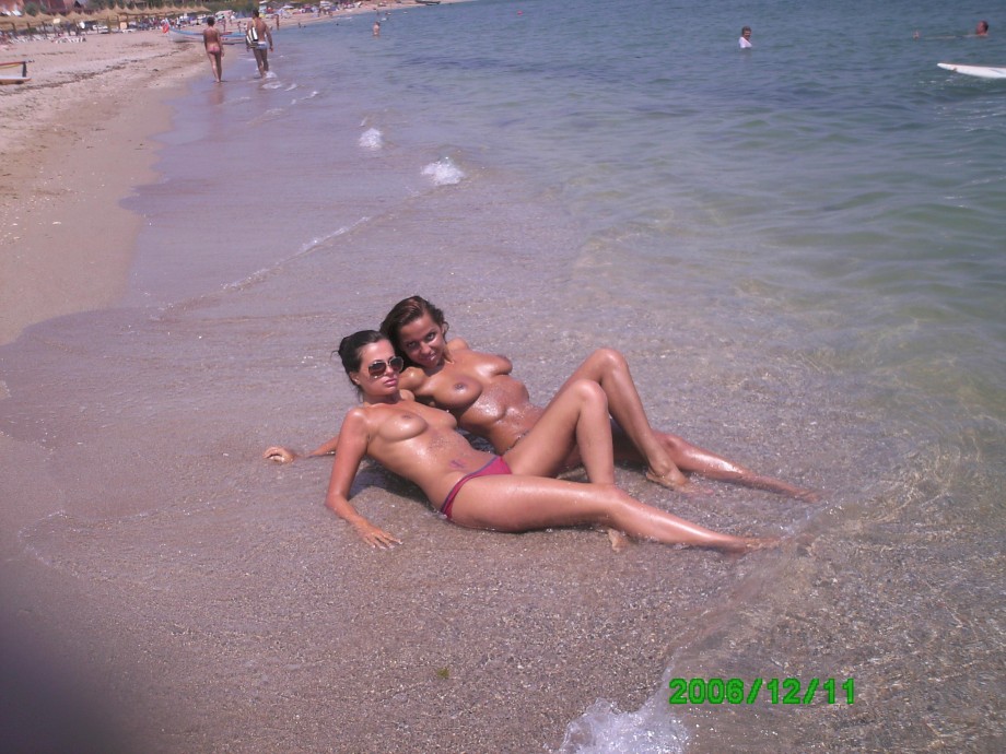 Topless girls and sand (romanian beaches) 001