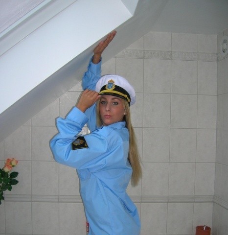 Swedish police girl 