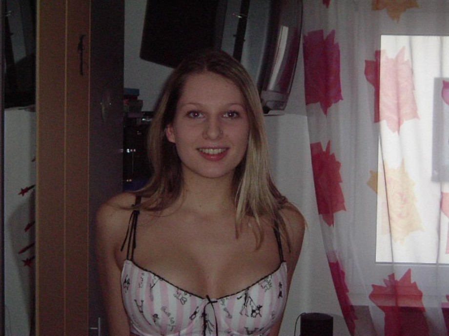 Amateur nice blonde