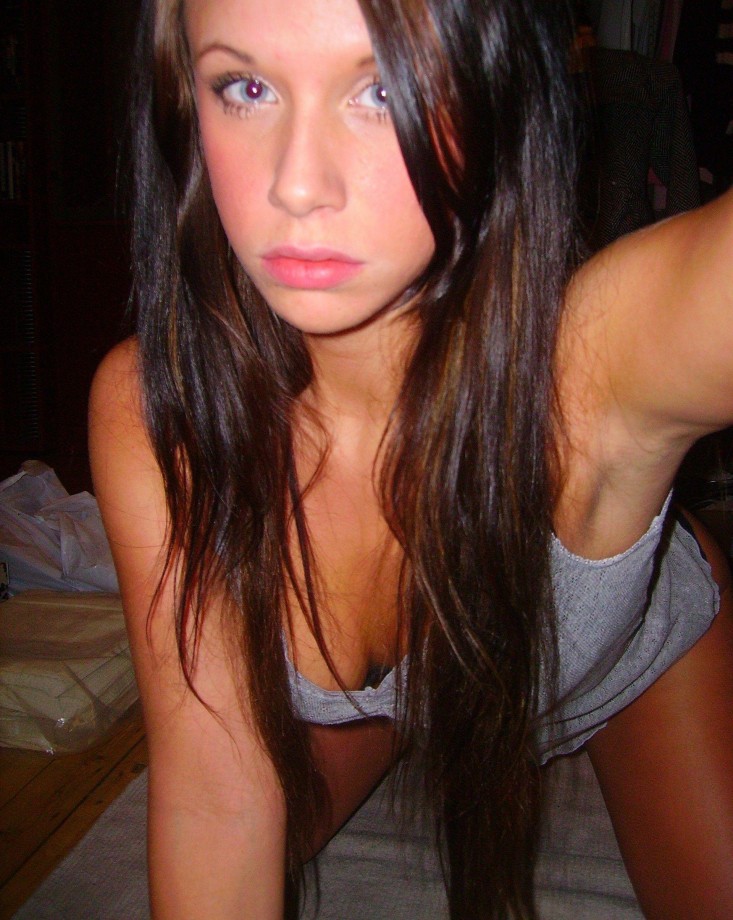 Amateur sweet teen