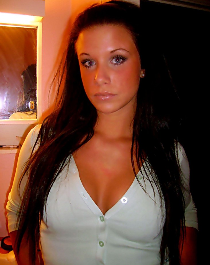 Amateur sweet teen