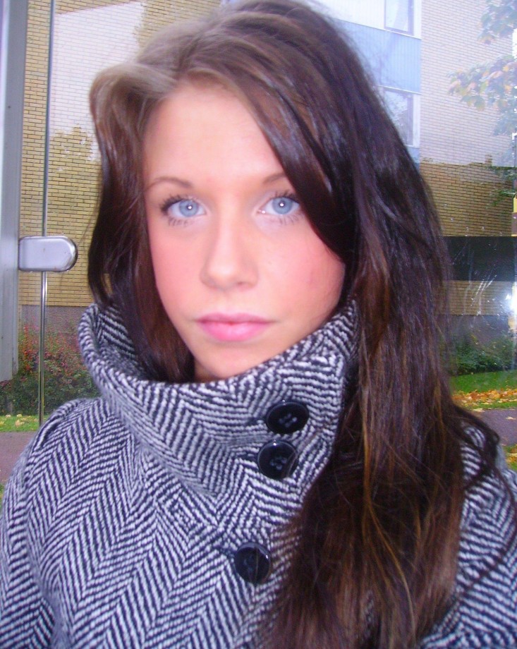 Amateur sweet teen