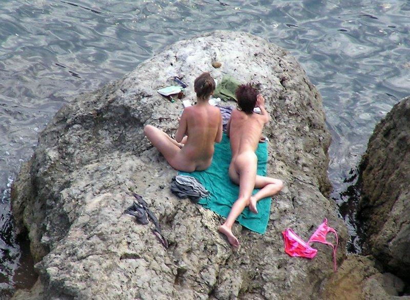 Beach naturist photos