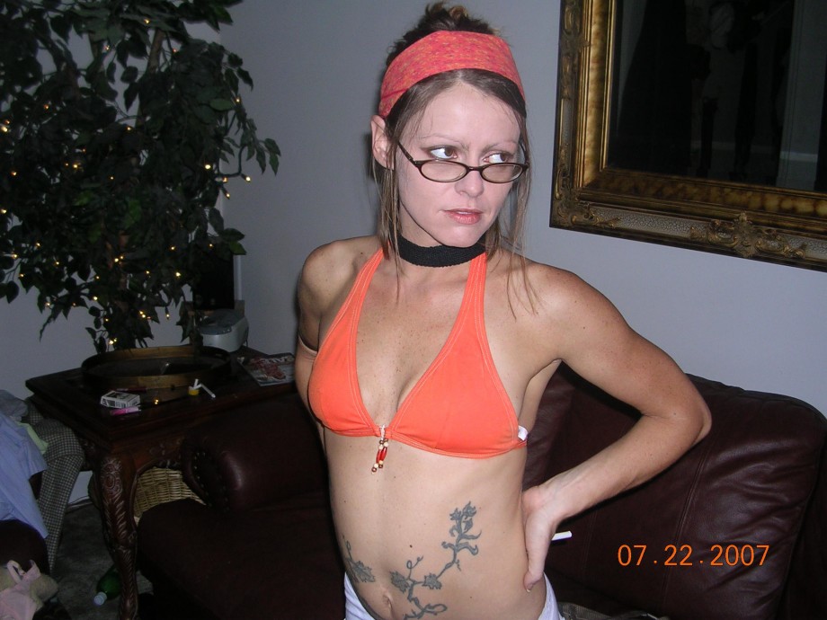 Tatooed bitch with glasses shows off 