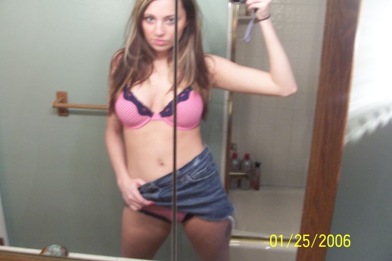 Sexy amateur girl selfshots