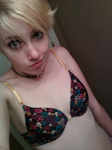 Blonde teen selfpics