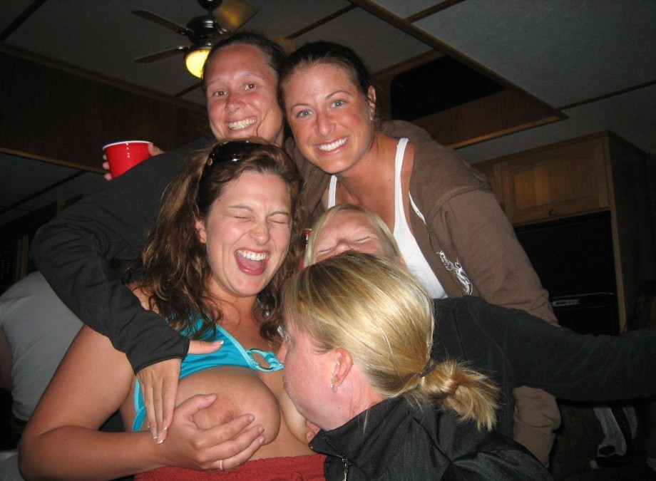 Girls party on boat 