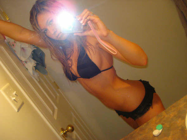 Sexy blonde teen selfshot 