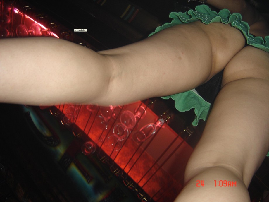 Voyeur - upskirts pics