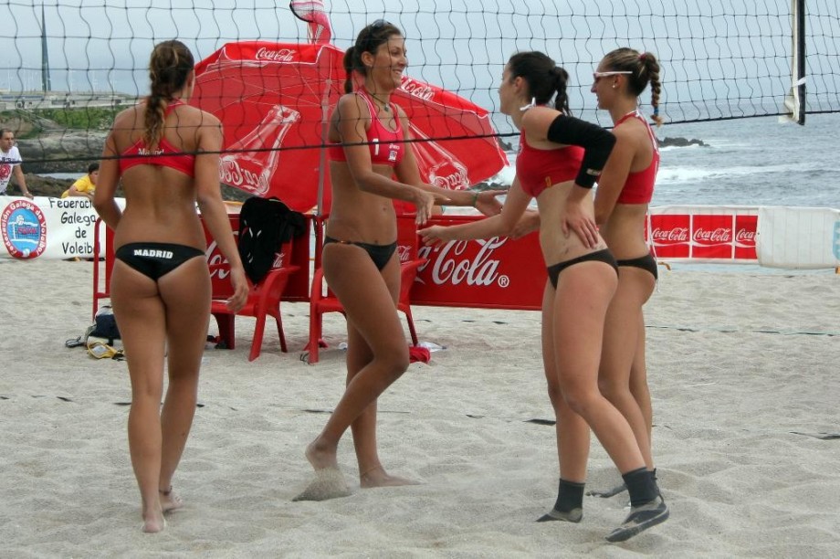 Volleyball girls no. 1
