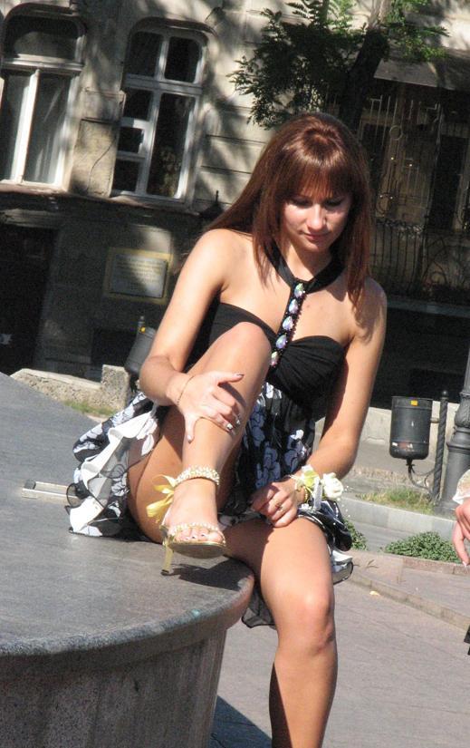 Upskirt pictures for real voyeur 431