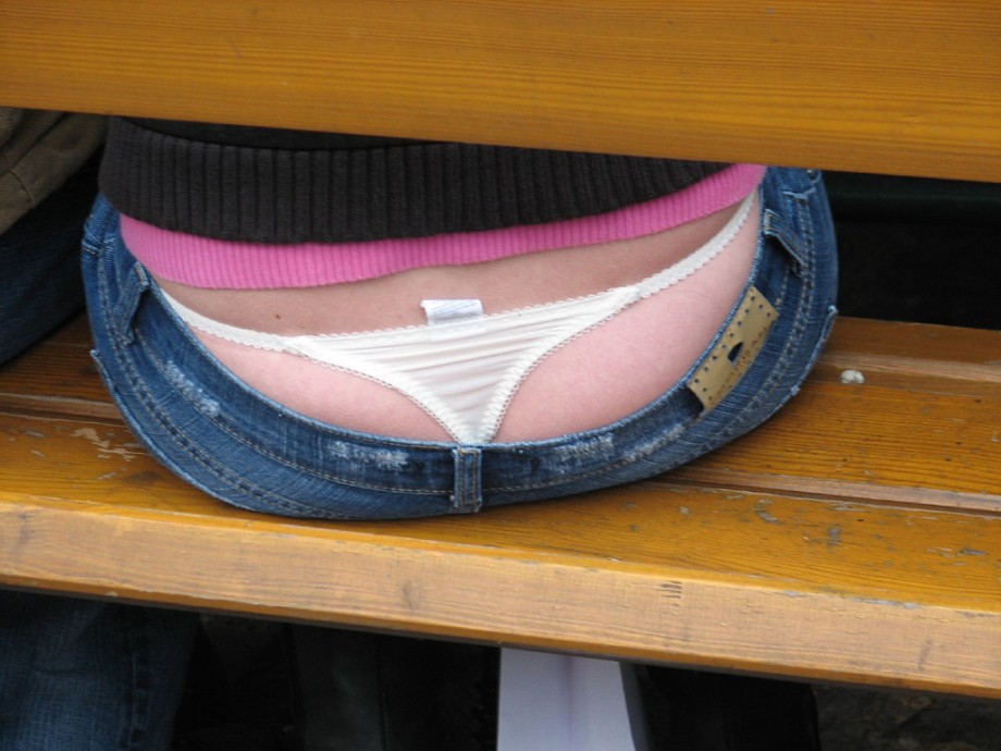 Voyeur thongs 