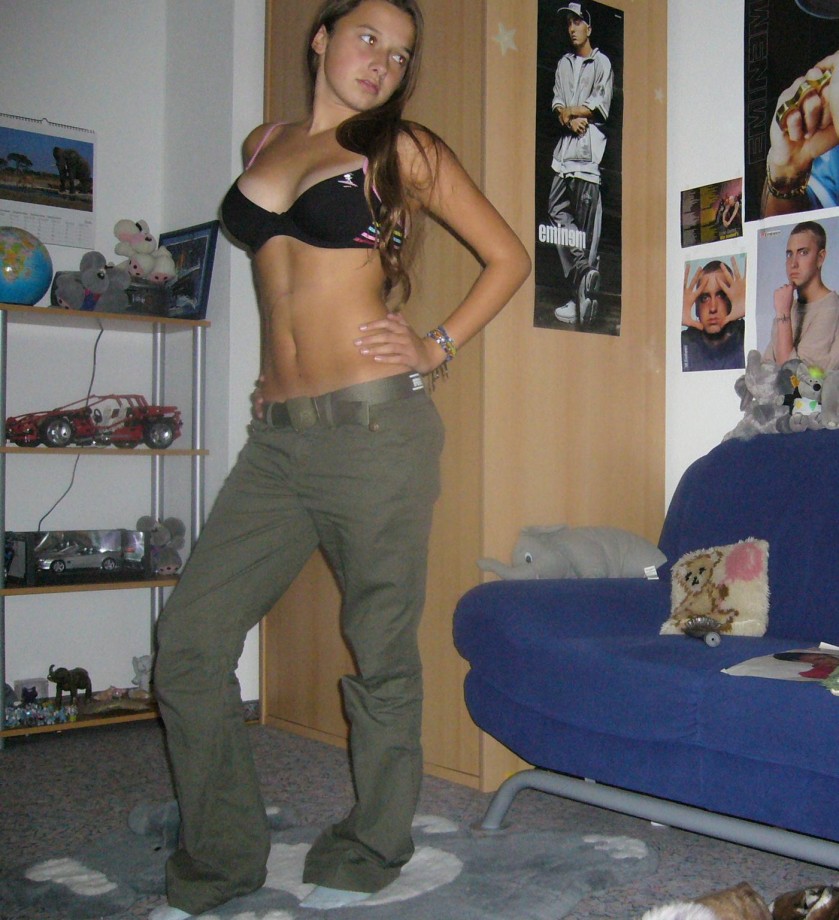 Young gf becca pose at home