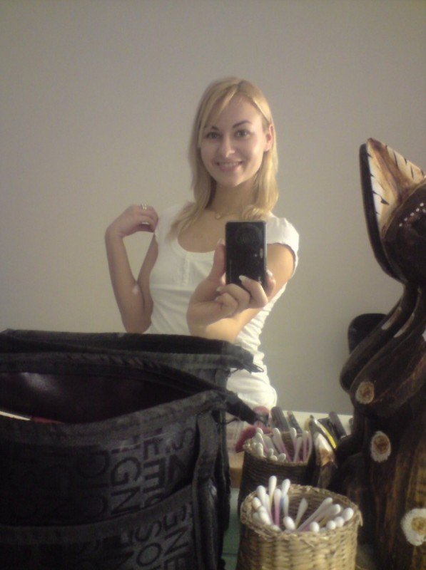 Cute blonde dressed and undressed selfshot