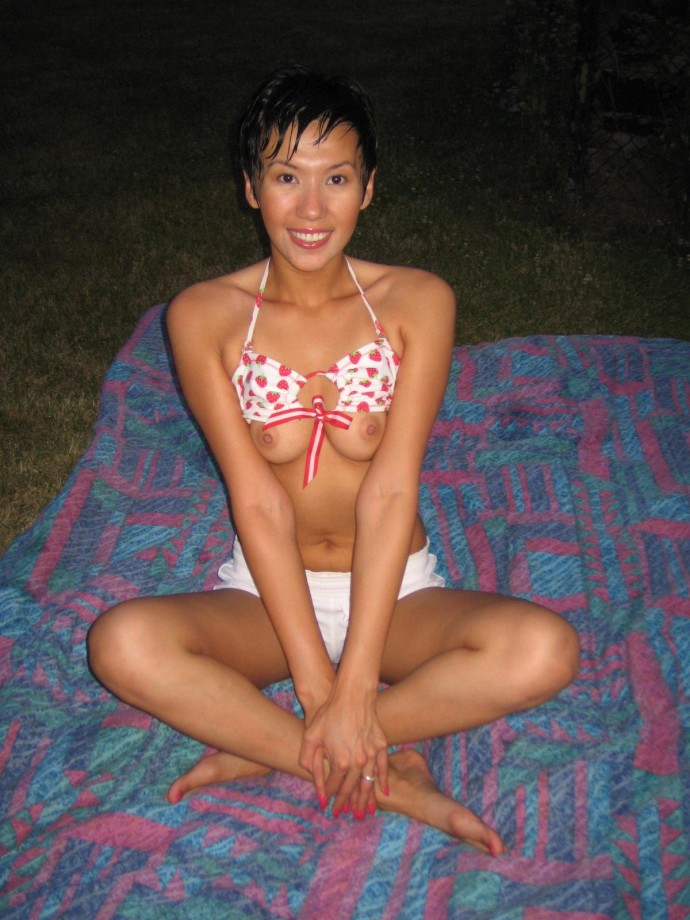 Naked asian wife