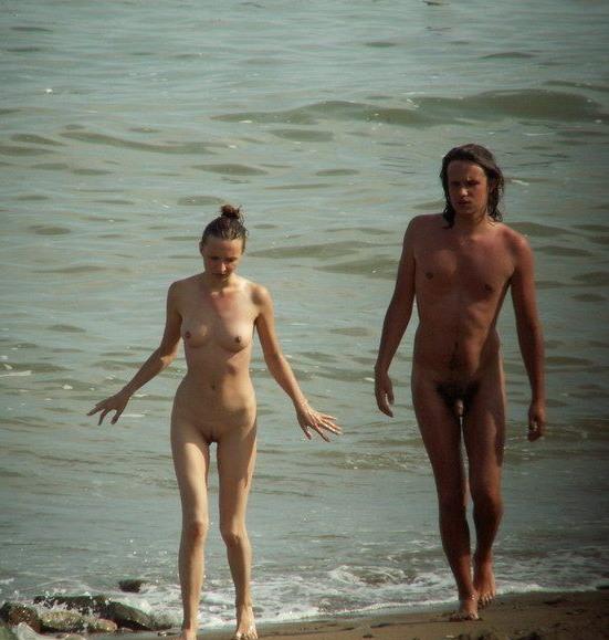 Nudist couple, young lovers fkk