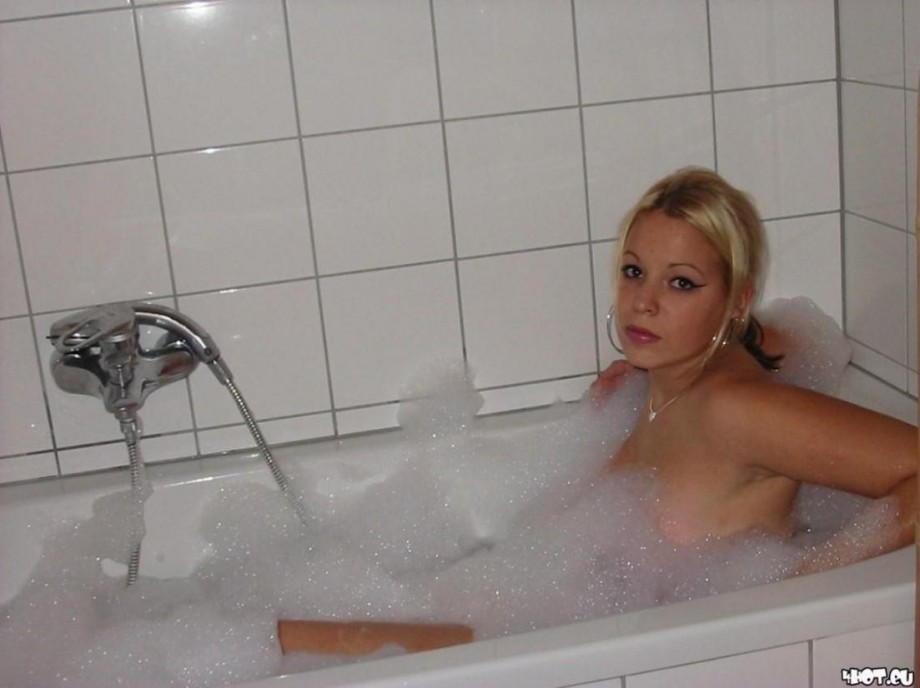 Girls in bath 28