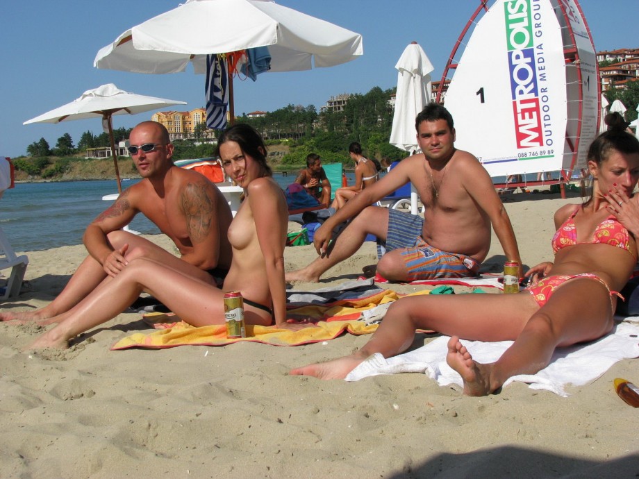 Couples in vacation - bulgarian beach