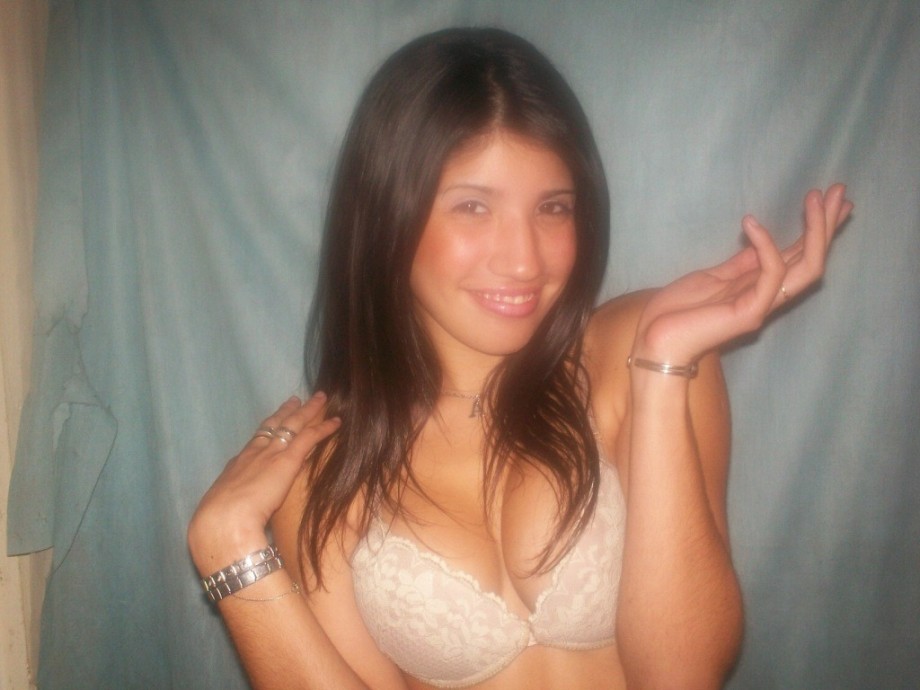 Alejandra - amateur model from argentina in undies
