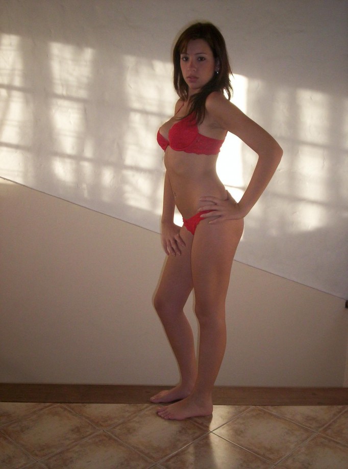Melina - amateur teen from argentina in lingerie
