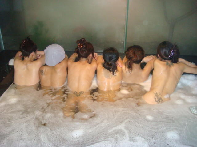 Naughty asian girls naked 