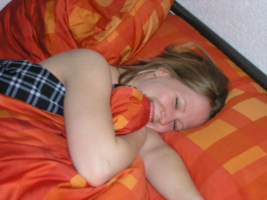 Kelly - amateur blonde teen