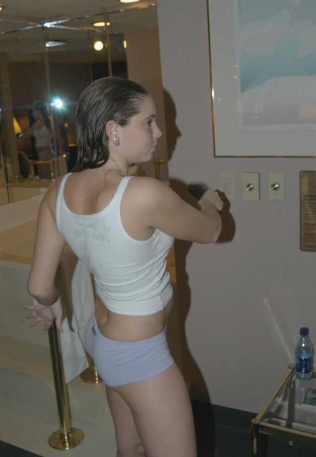 Margarita - nn amateur teen taking a shower