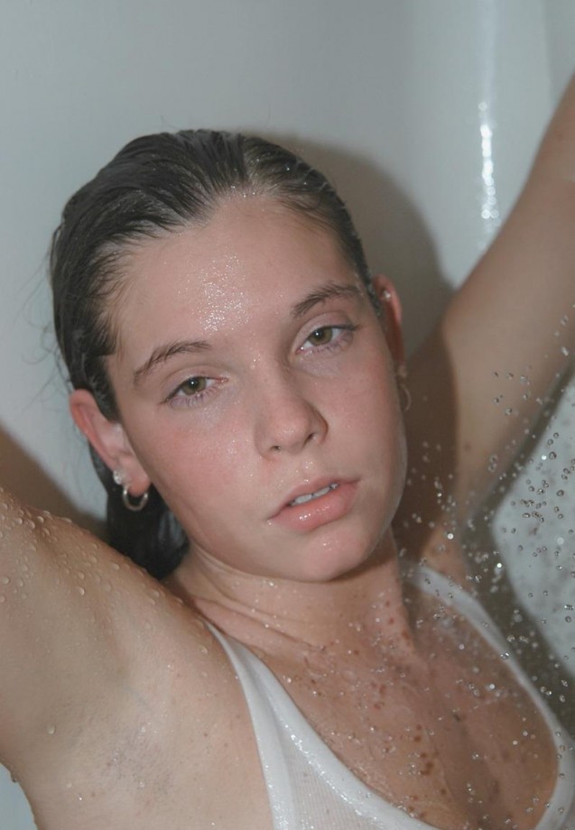 Margarita - nn amateur teen taking a shower