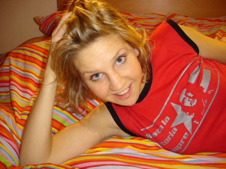 Selfshots - amateur teen in undewear on the bed