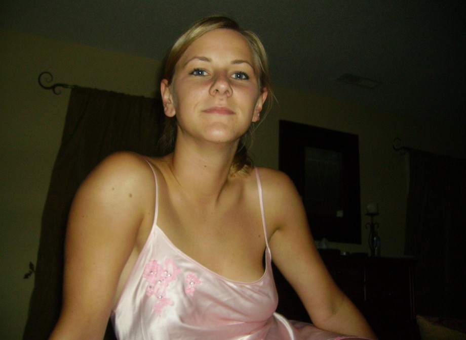 Carol - hot blonde amateur girlfriend