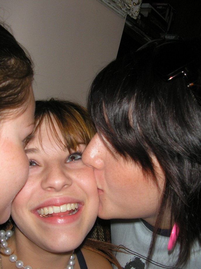 Amateur lesbian teen girls