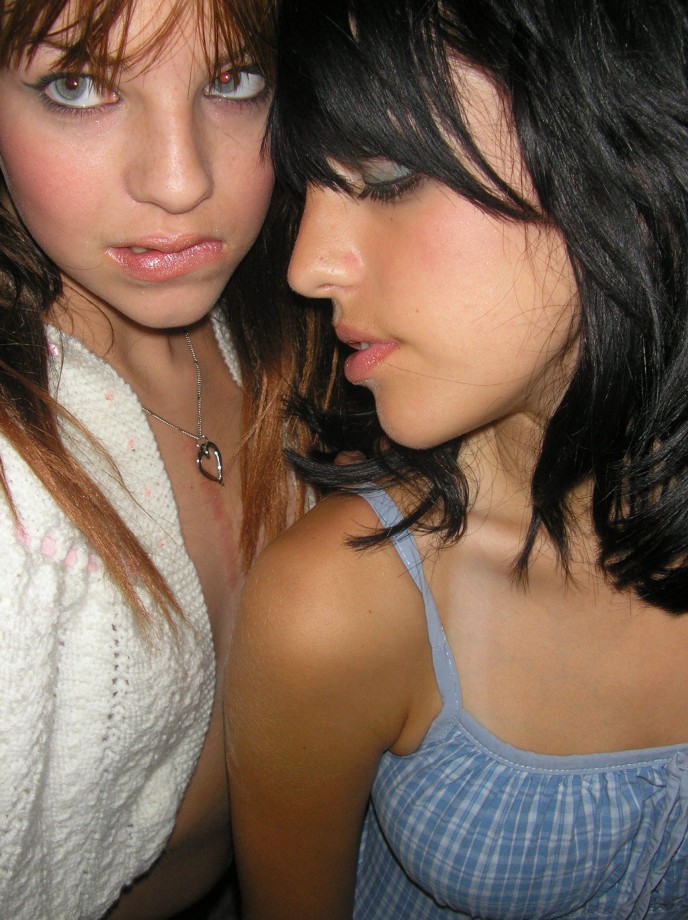 Amateur lesbian teen girls