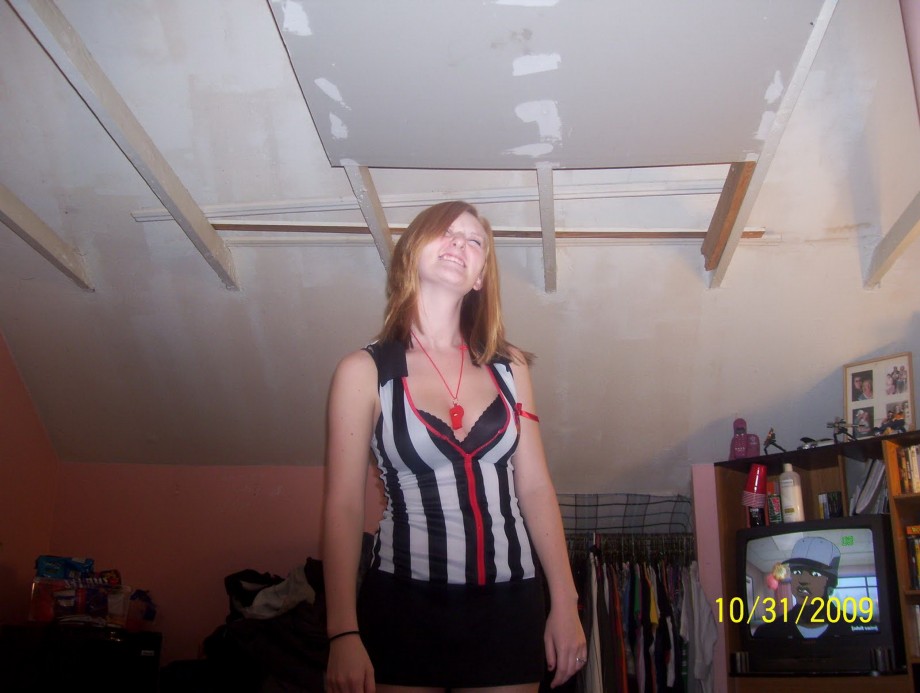 Girlfriend referee - selfshot