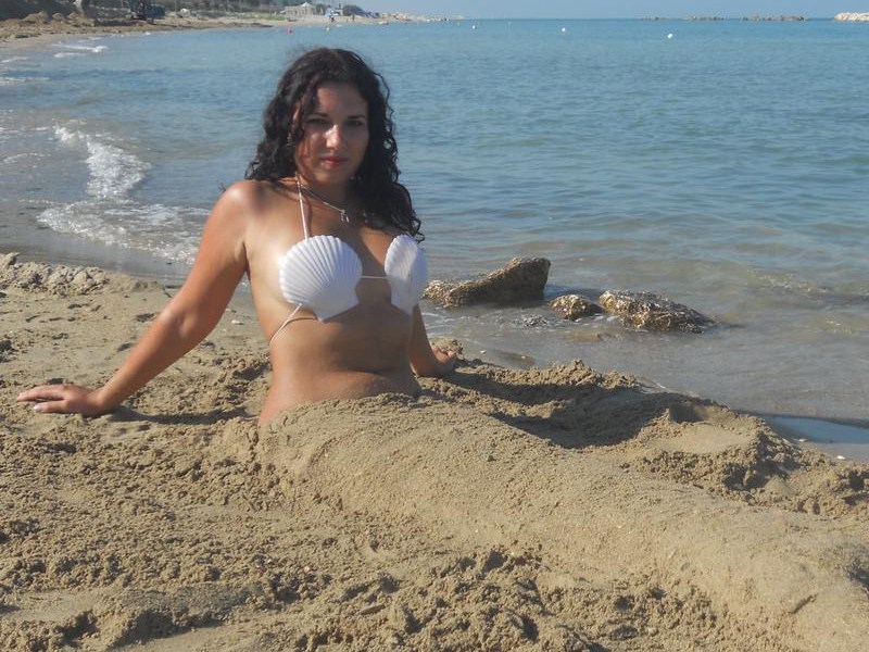 2 big tits sluts - private beach pics