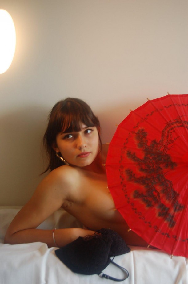 Pikotop - russian brunette pose at home