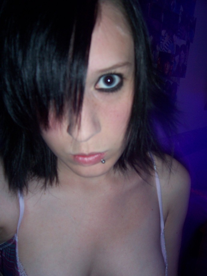 Emo gorlfriend - selfshot