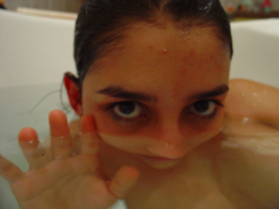 Selfshot hairy girl in bathroom