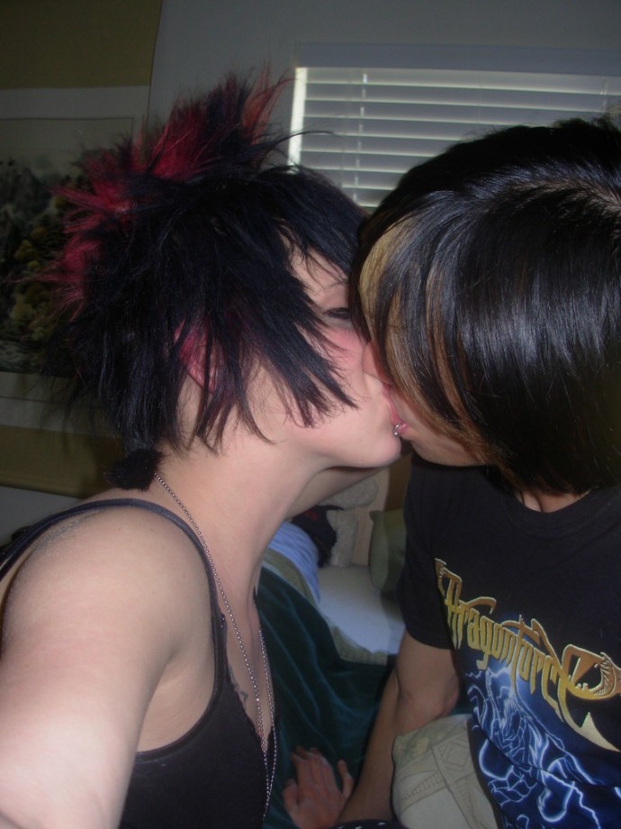 Kissing and fucking emo couple