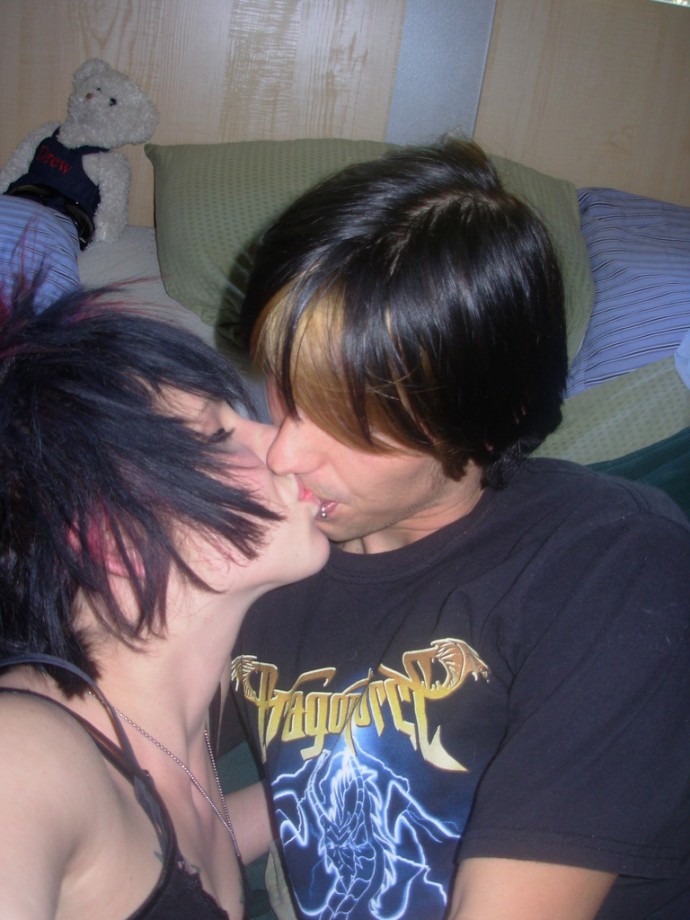 Kissing and fucking emo couple