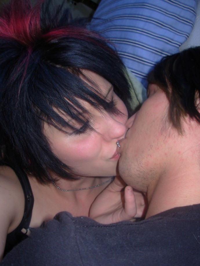 Kissing and fucking emo couple